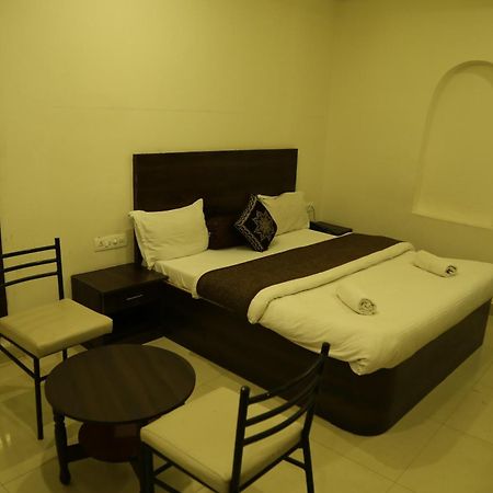 Hotel Krishna Palace أُودايبور المظهر الخارجي الصورة